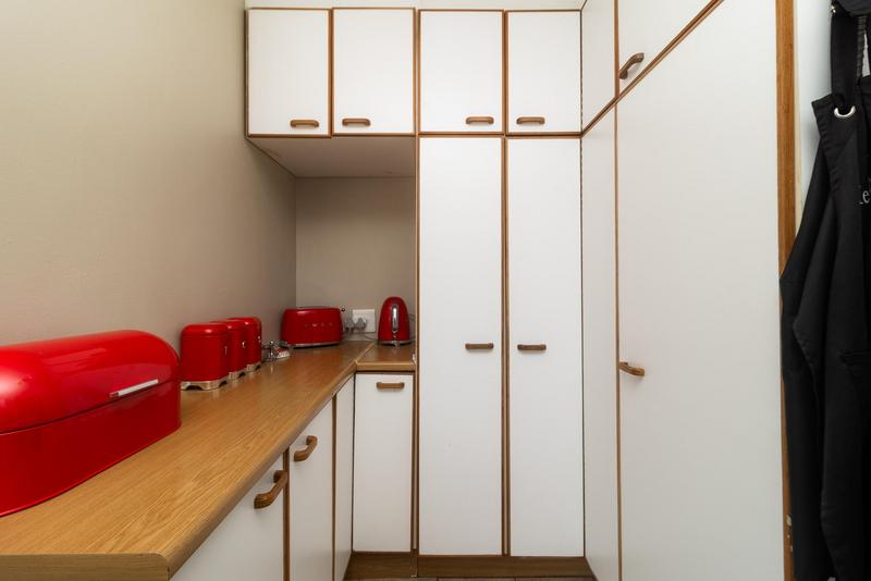 5 Bedroom Property for Sale in Vredekloof Western Cape